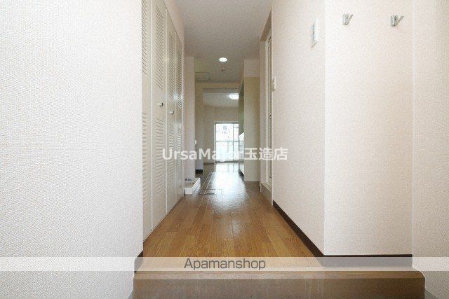 ADORERの内装写真