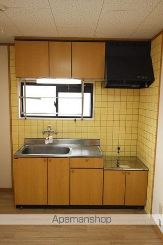 グラッチェ三成の内装写真