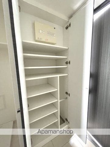 スカイコートパレス新大塚の内装写真