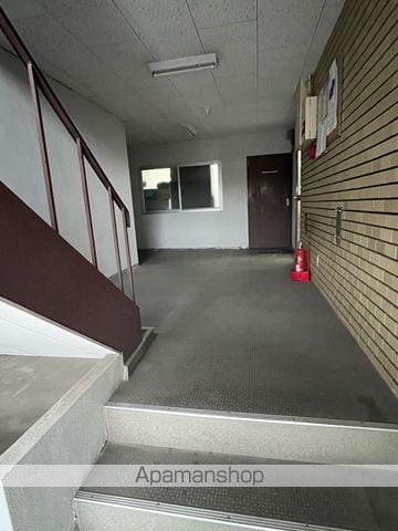 マスターズエル鳳南581の玄関写真