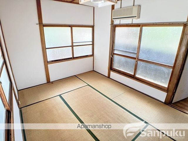 伊予鉄道環状線 赤十字病院前駅 徒歩7分 2階建 築55年の内装写真
