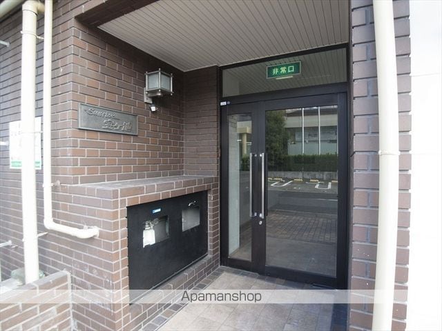 岩倉中大鷺町マンションの外観写真