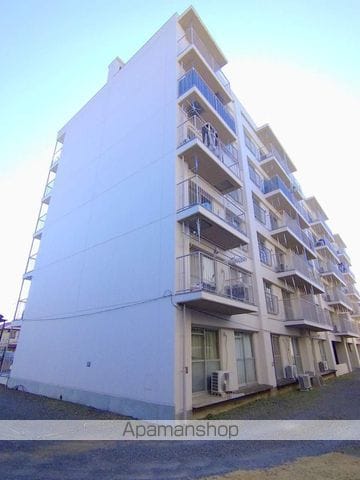 岩崎マンションの外観写真