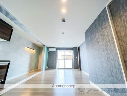 Ｋａｎｏｎ岩崎[2LDK/72.53m2]のリビング・居間