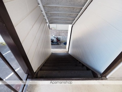 エクレール清水台[1K/20.28m2]の共用部3