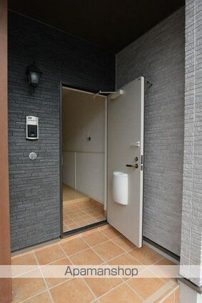 ラ・ルミエール　Ⅱ[2LDK/55.23m2]のエントランス1