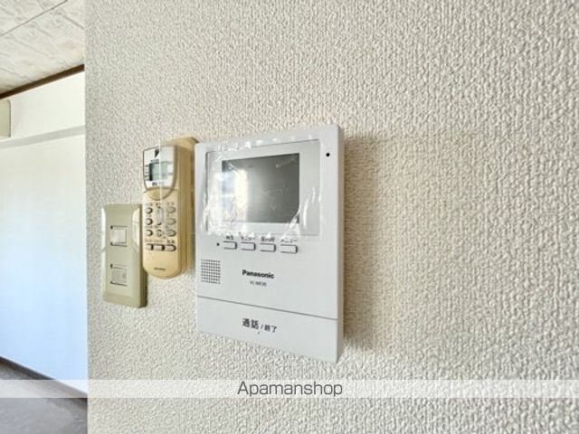 インターフェイスビルの内装写真