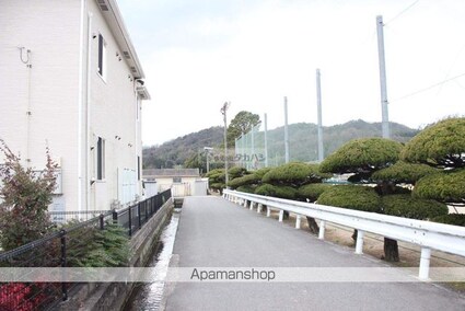 ヴァン・リジェール[2LDK/55.81m2]の周辺1