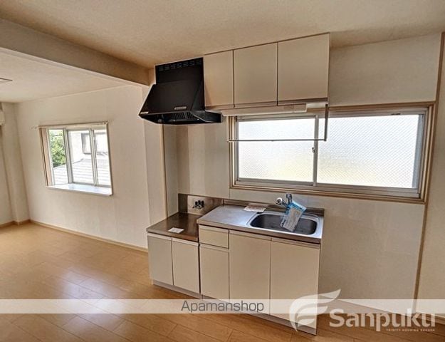 シティハイツ崎山の内装写真