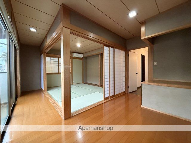 旭1丁目戸建ての内装写真