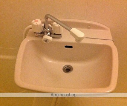 レオパレスフェアリー[1K/20.81m2]の洗面所