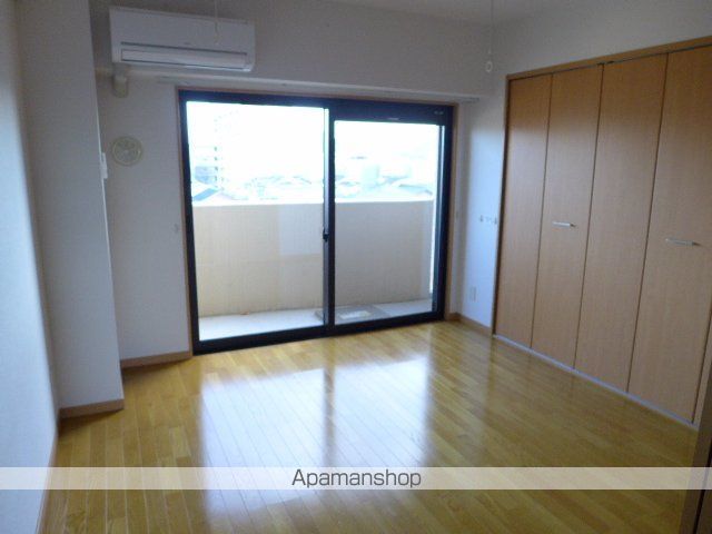 PRESENCEの内装写真