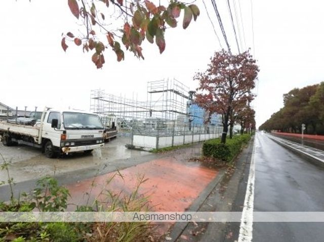 東武鉄道小泉線 竜舞駅 徒歩15分 3階建 築7年の外観写真