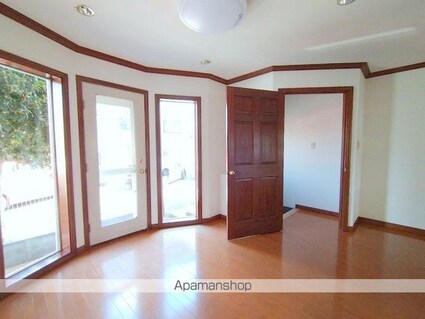 神奈川県川崎市宮前区水沢３丁目[3SLDK/107.57m2]のリビング・居間