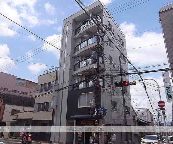 昭和屋ビルの外観写真