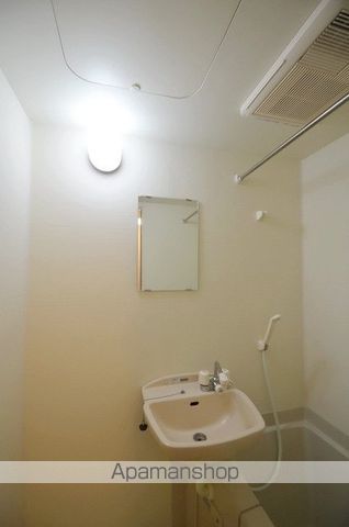 レオパレスフローラ中里の内装写真
