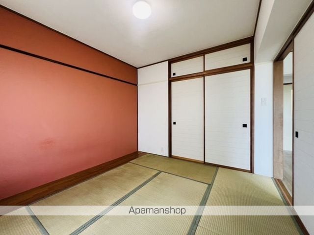 ポチタマたによしの内装写真