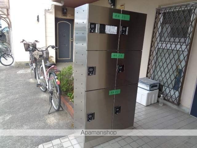 アールズコート喜多山の玄関写真