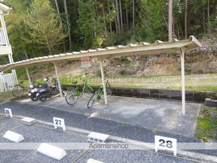 グランドハイツ柴原[1R/20.52m2]の共用部1