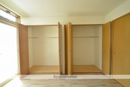 アーバンコート宮町[3K/52.17m2]の収納