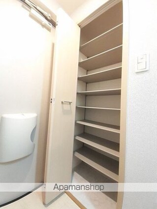 アザリアガーデン代沢[1K/25.81m2]のリビング・居間2