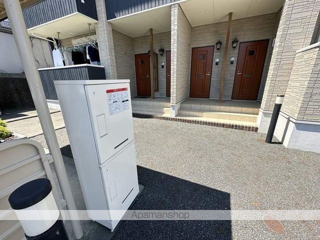 コンフォートR&Kの玄関写真