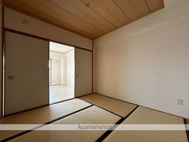 シャトル山手II.の内装写真