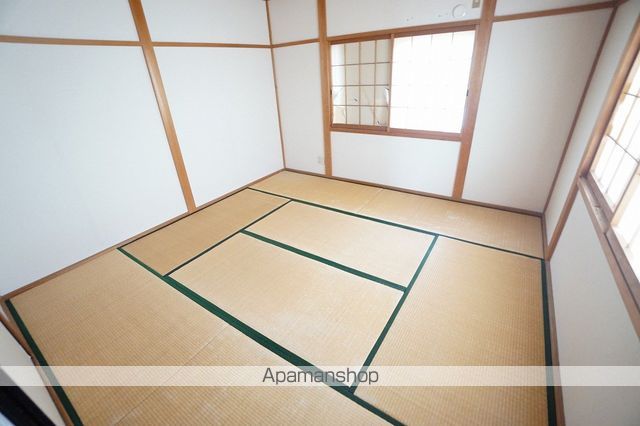 高槻市 2階建 築35年の内装写真