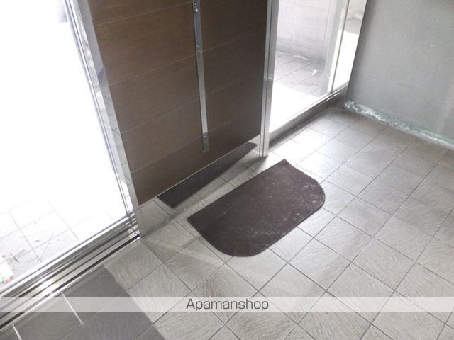 FROM A.の玄関写真