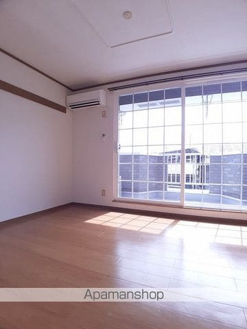 エピナールIの内装写真