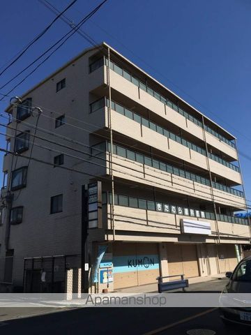 735柳ビルの外観写真