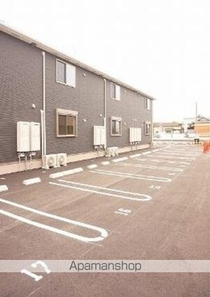 エクセラン一宮Ｃ[2LDK/58.99m2]の駐車場