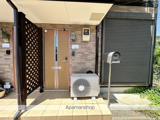アゼリアヒルIIの外観写真