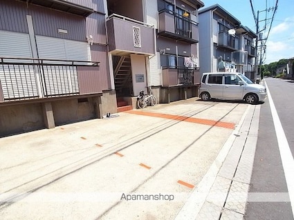 アーバン花畑Ａ号館[3DK/50.17m2]の駐車場3