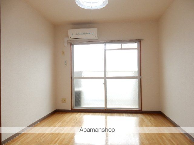 シャトレ平田の内装写真