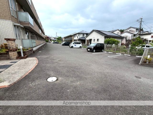 リアン トゥールのその他写真