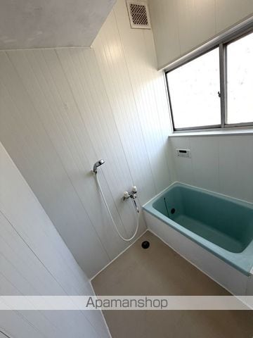 古河市 2階建 築54年の内装写真