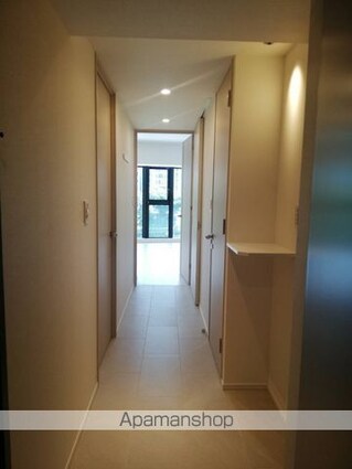 ザ・パークハビオ市ヶ谷イースト[1SLDK/58.94m2]の玄関