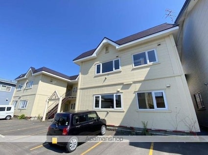 アーバンパレス雅[1DK/32.72m2]の外観1