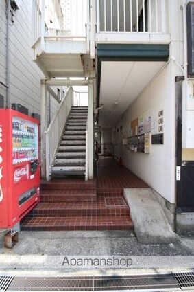 トリヴァンベール豊中[1R/18m2]のエントランス