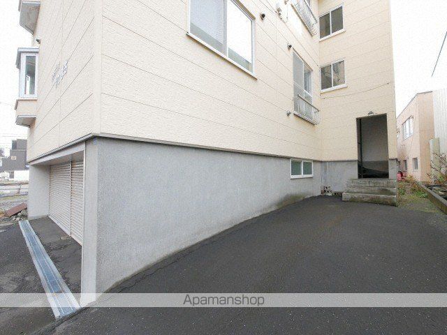 レジデンスもとまちの玄関写真