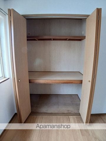 レーベン中畝 Dの内装写真