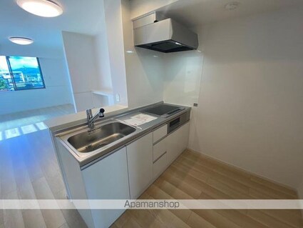 プレッソ春日[1LDK/62.41m2]のキッチン