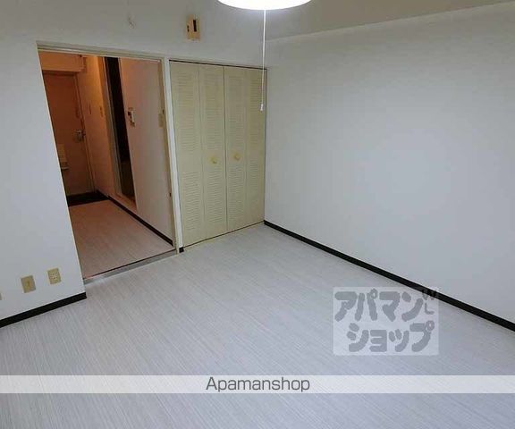 クレセント太秦の内装写真