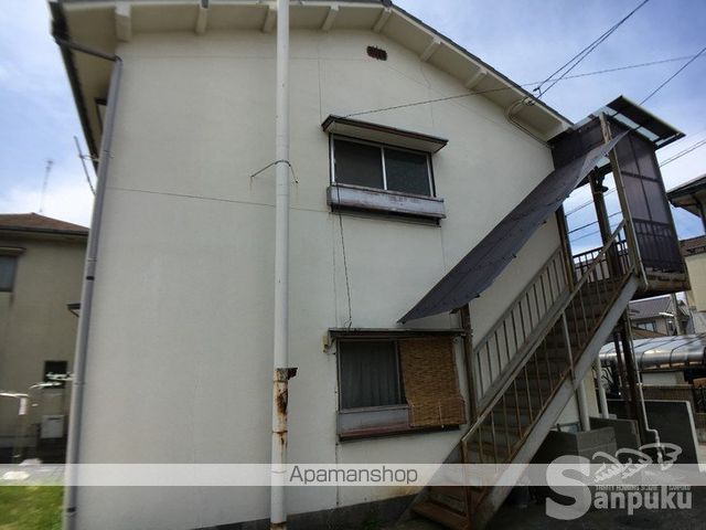 TKハイツの玄関写真