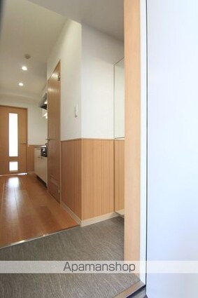 Ｍａｙｆａｉｒ　ＭＡＴＳＵＹＡＭＡＳＨＩＥＫＩ　ｓｑｕａｒｅ[1K/28.98m2]の玄関