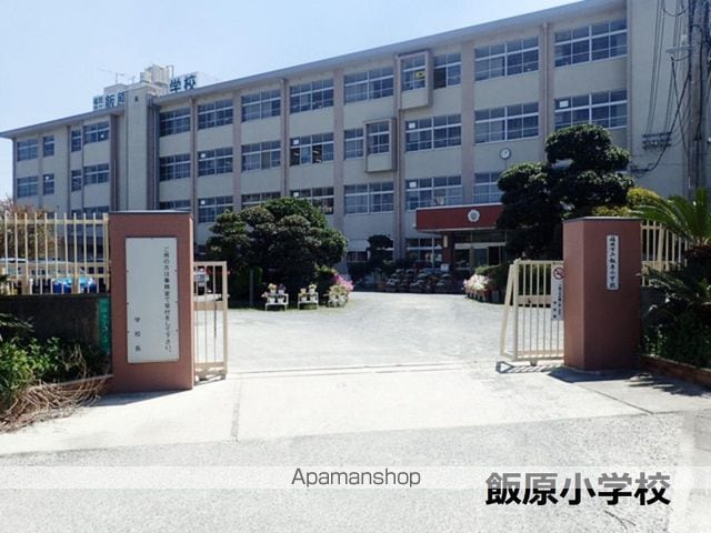 ヒルズ飯倉の周辺写真