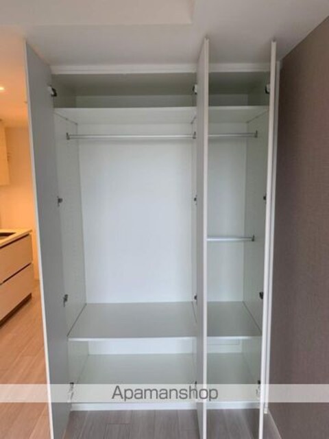 ザ・パークハビオ新宿[1R/25.01m2]の収納