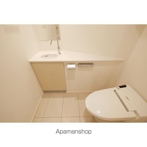 コンフォリア新宿イーストサイドタワーの内装写真