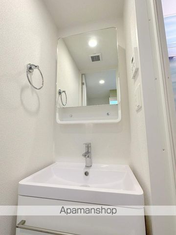 セレニテ本町東リアンの内装写真
